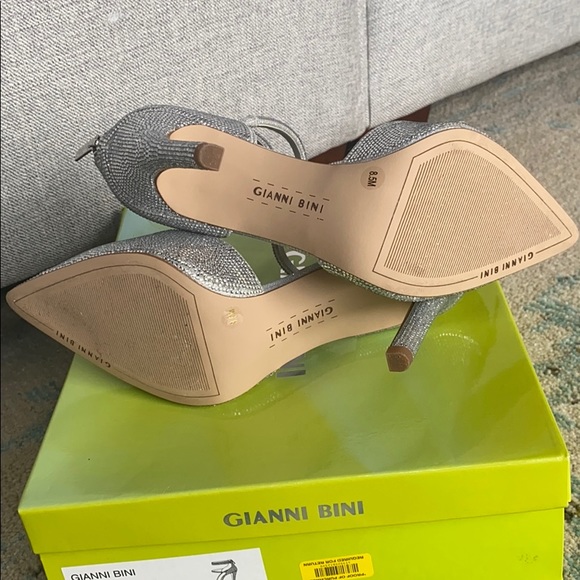 Heels Gianni Bini Anyssah Silver - Picture 2 of 6